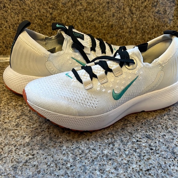 Shoes - Picture 1 of 5